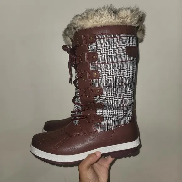 💎Burgundy Plaid Winter Boots💎